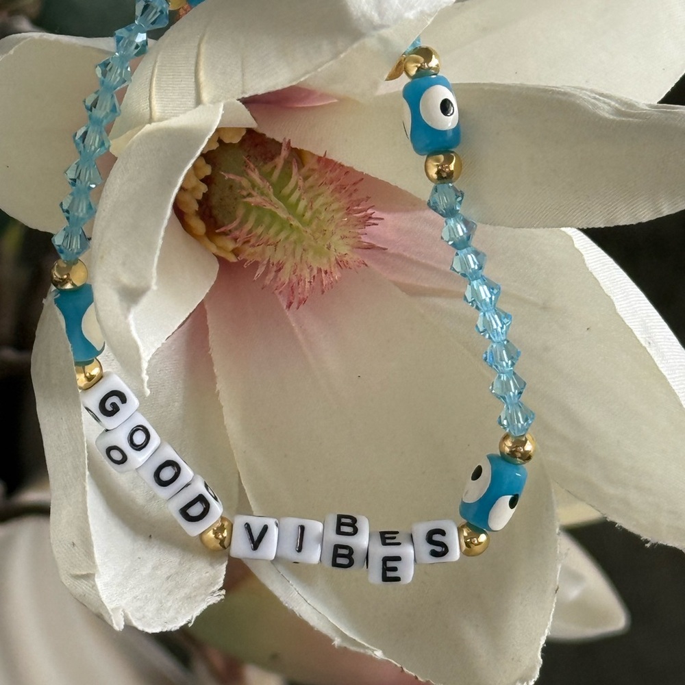 Blue Swarovski Crystal Inspirational Words "Swifty" Bracelet 'Good Vibes'